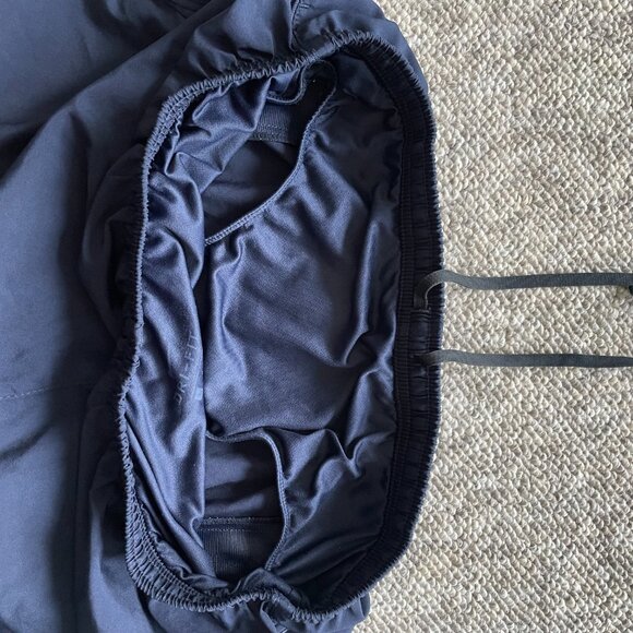 Nike Air Shorts - Picture 4 of 5